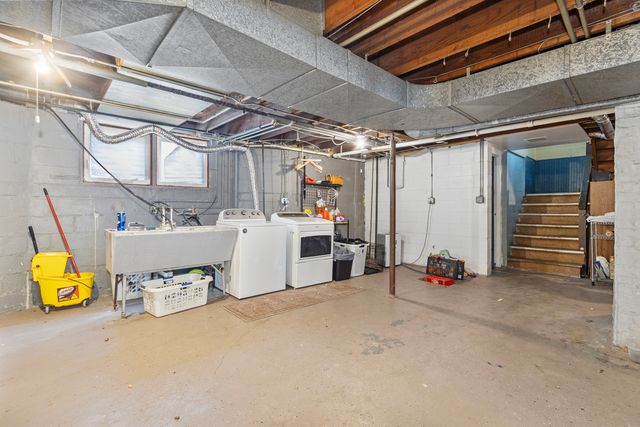 421 N William Street, Joliet, IL 60435