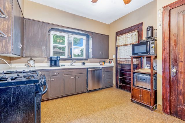 421 N William Street, Joliet, IL 60435