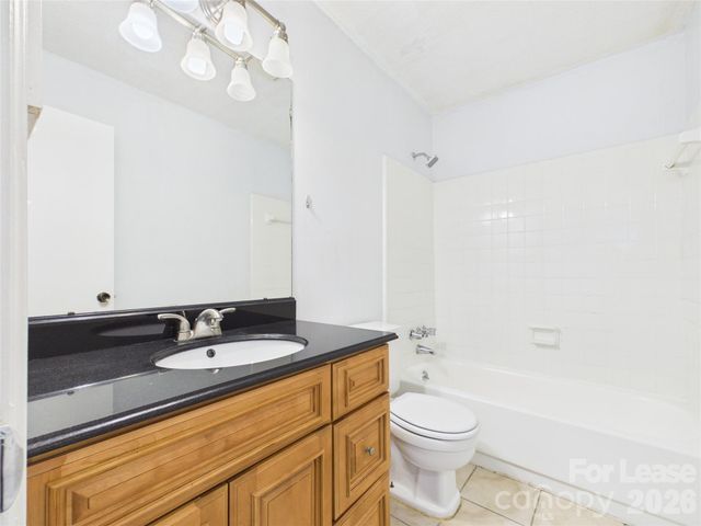 8811 Hunter Ridge Drive, Charlotte, NC 28226