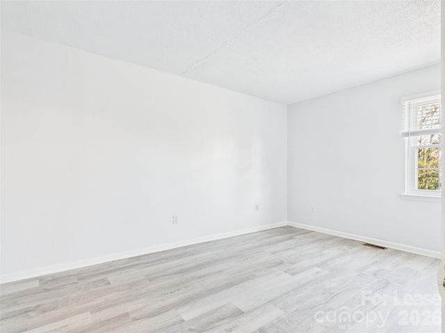 8811 Hunter Ridge Drive, Charlotte, NC 28226