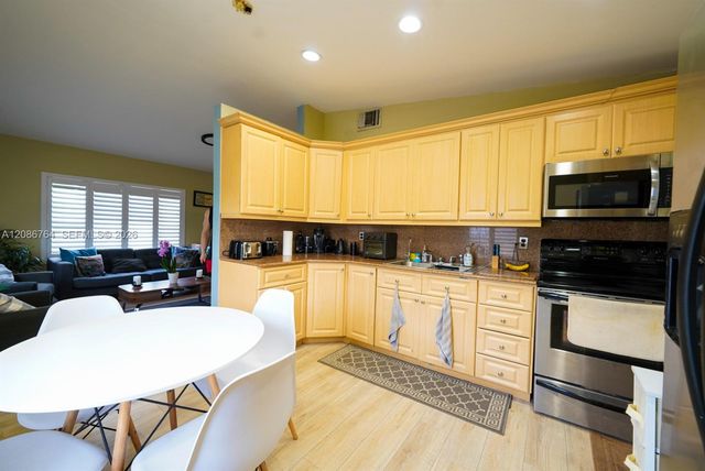 358 E 45th Street, Hialeah, FL 33013