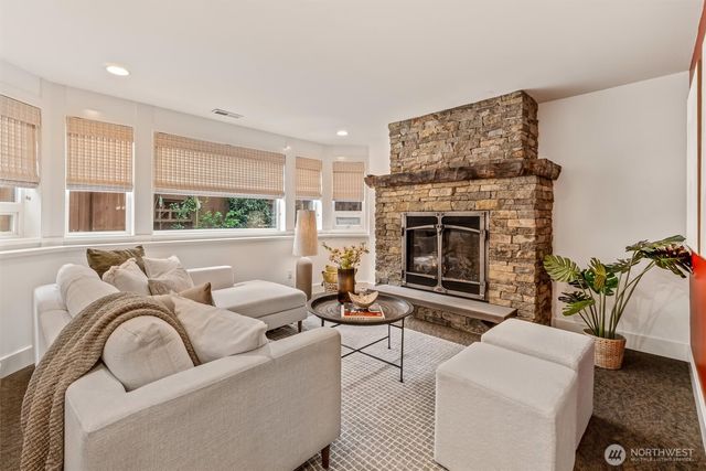 545 Holly Drive, Edmonds, WA 98020