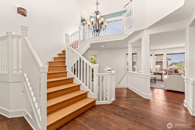 545 Holly Drive, Edmonds, WA 98020