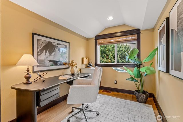 545 Holly Drive, Edmonds, WA 98020
