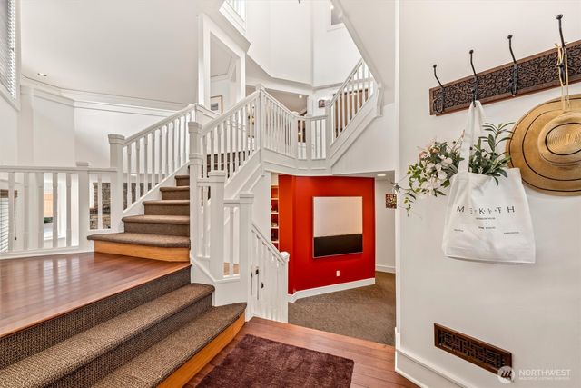 545 Holly Drive, Edmonds, WA 98020
