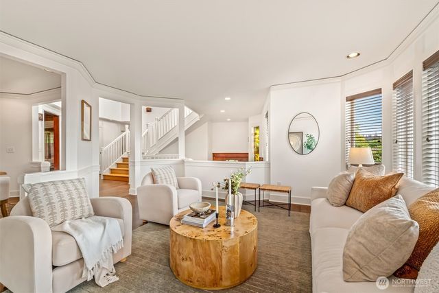 545 Holly Drive, Edmonds, WA 98020