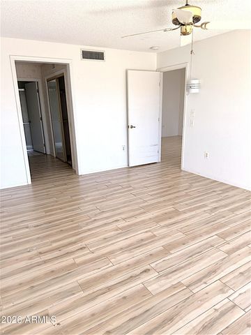 20014 N BROKEN ARROW Drive, Sun City West, AZ 85375