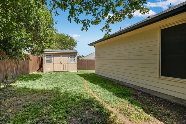 1004 Rutgers DR, Pflugerville, TX 78660