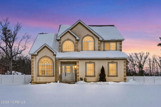 893 Lakehurst Avenue, Jackson, NJ 08527