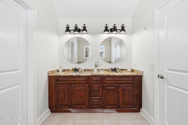 893 Lakehurst Avenue, Jackson, NJ 08527