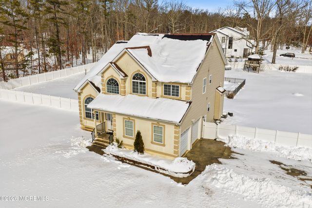 893 Lakehurst Avenue, Jackson, NJ 08527
