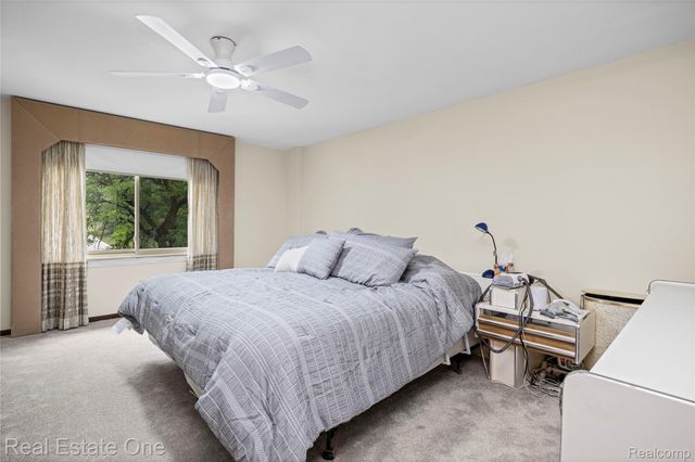 33615 Heritage Hills Drive, Farmington Hills, MI 48331