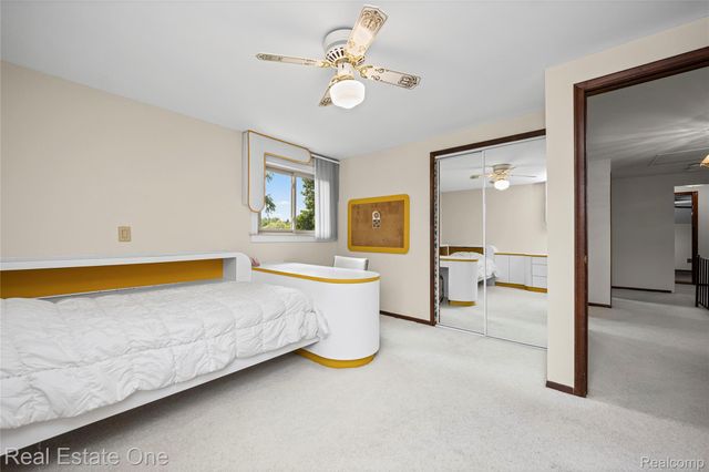 33615 Heritage Hills Drive, Farmington Hills, MI 48331