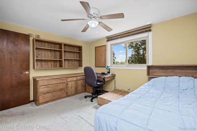 33615 Heritage Hills Drive, Farmington Hills, MI 48331