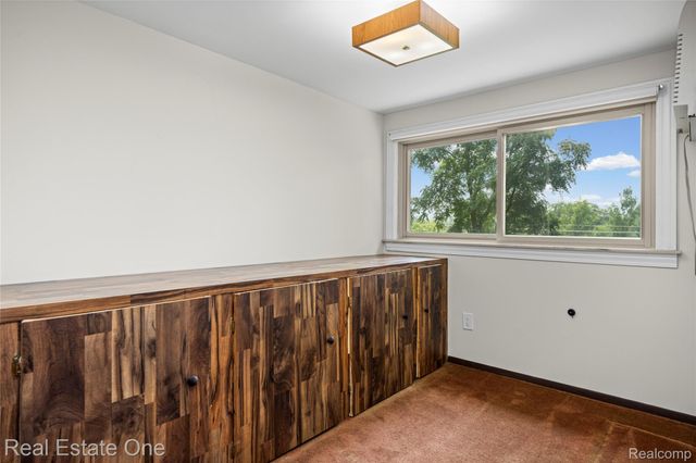33615 Heritage Hills Drive, Farmington Hills, MI 48331