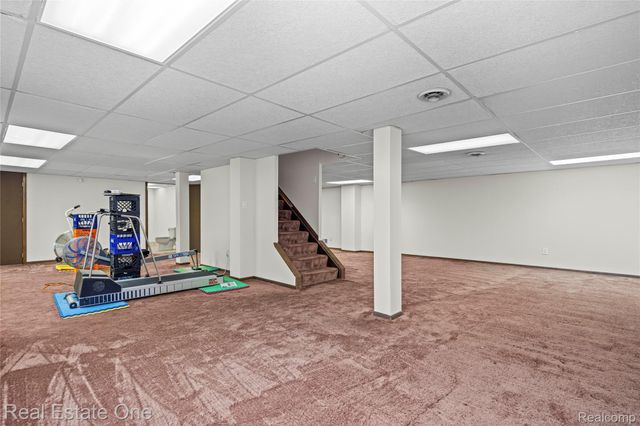 33615 Heritage Hills Drive, Farmington Hills, MI 48331