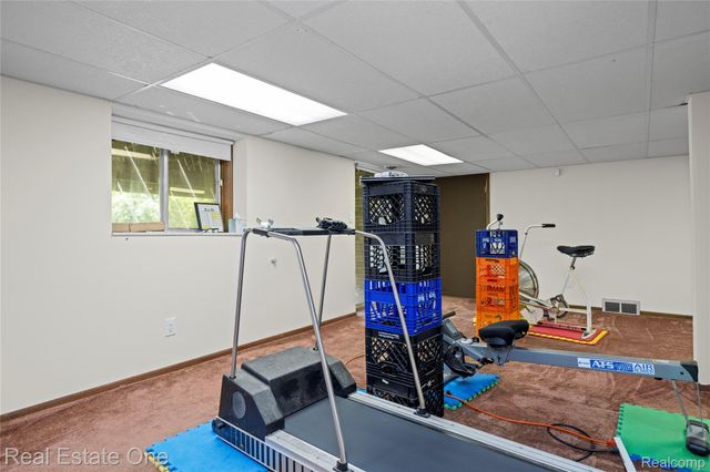 33615 Heritage Hills Drive, Farmington Hills, MI 48331
