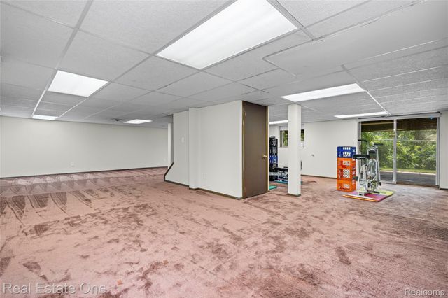 33615 Heritage Hills Drive, Farmington Hills, MI 48331
