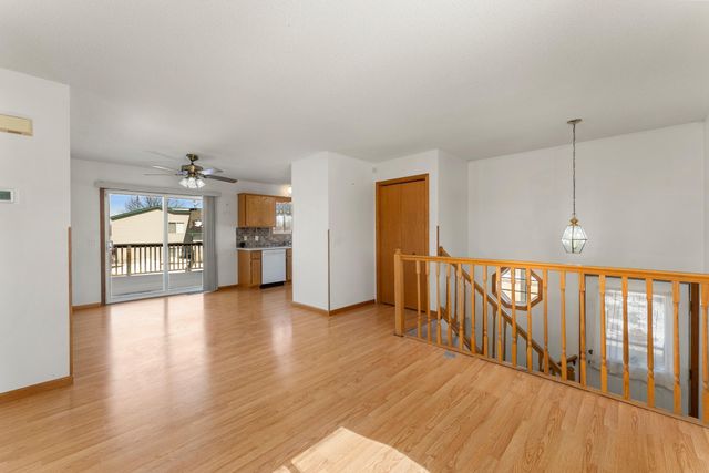 766 Joes Lake Road SE, Cambridge, MN 55008