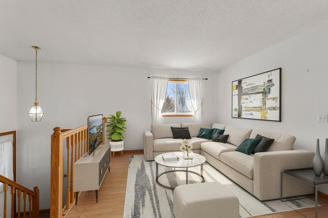 766 Joes Lake Road SE, Cambridge, MN 55008