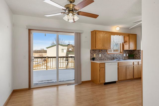 766 Joes Lake Road SE, Cambridge, MN 55008