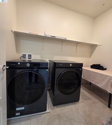 5390 Shenandoah Valley Ln A, Antioch, CA 94531