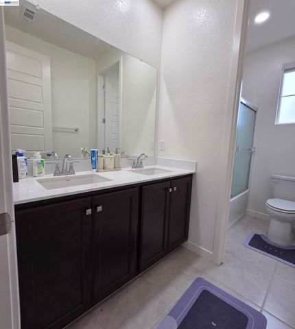 5390 Shenandoah Valley Ln A, Antioch, CA 94531
