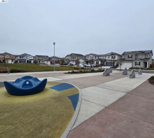 5390 Shenandoah Valley Ln A, Antioch, CA 94531