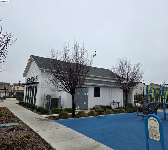 5390 Shenandoah Valley Ln A, Antioch, CA 94531