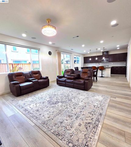 5390 Shenandoah Valley Ln A, Antioch, CA 94531