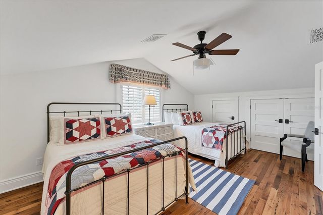 150 1ST STREET E, Boca Grande, FL 33921