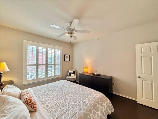 2400 Mccue Road 347, Houston, TX 77056