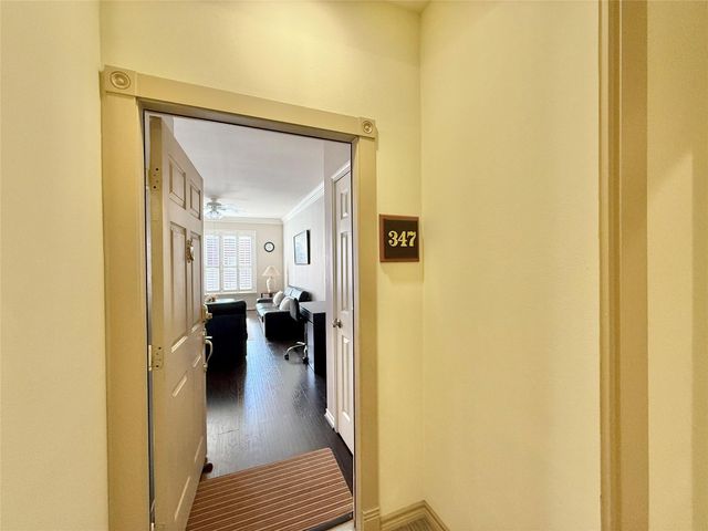 2400 Mccue Road 347, Houston, TX 77056