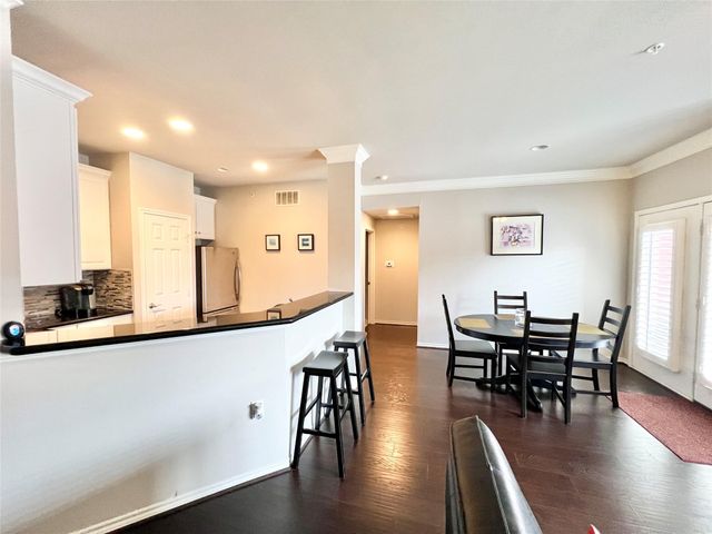 2400 Mccue Road 347, Houston, TX 77056