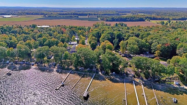 1900 Pavilion Drive, Lake City, MI 49651