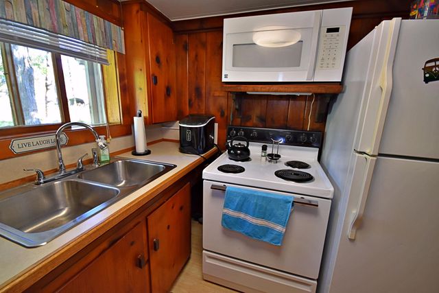 1900 Pavilion Drive, Lake City, MI 49651