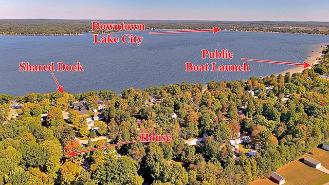 1900 Pavilion Drive, Lake City, MI 49651