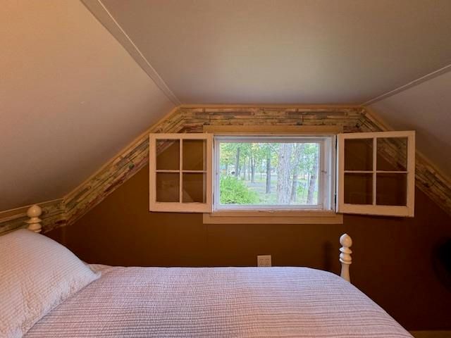 1900 Pavilion Drive, Lake City, MI 49651