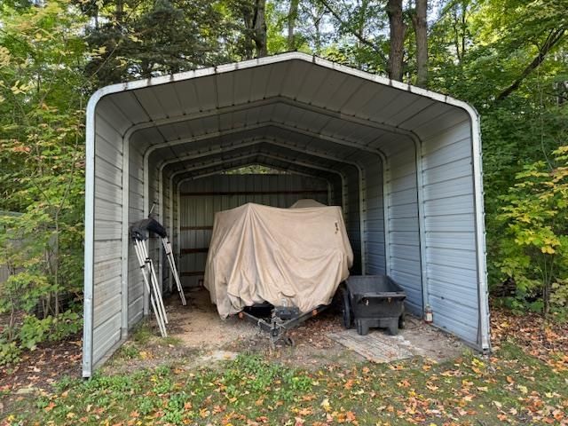 1900 Pavilion Drive, Lake City, MI 49651