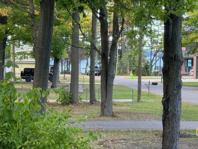 1900 Pavilion Drive, Lake City, MI 49651