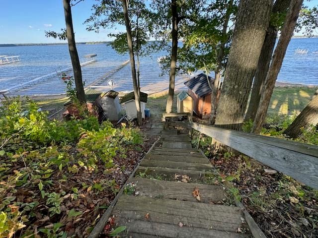 1900 Pavilion Drive, Lake City, MI 49651