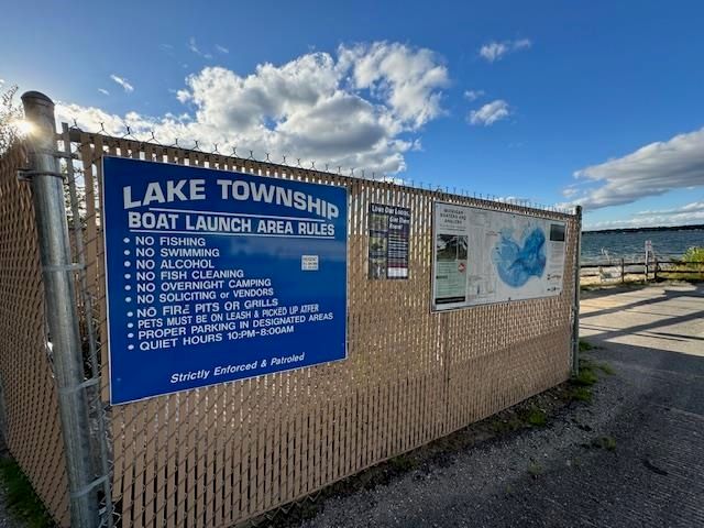 1900 Pavilion Drive, Lake City, MI 49651