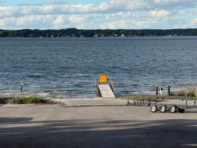 1900 Pavilion Drive, Lake City, MI 49651