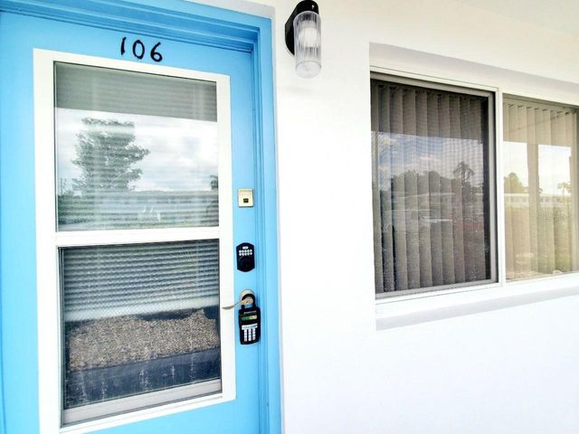 8555 112TH STREET 106, Seminole, FL 33772