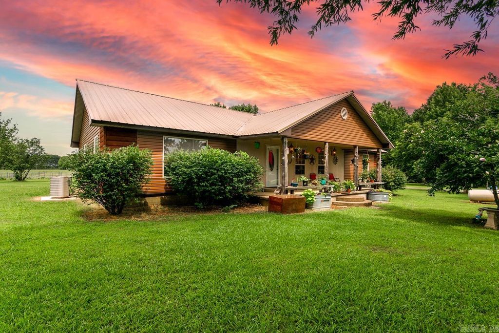105 Amber Lane, Mcrae, AR 72102