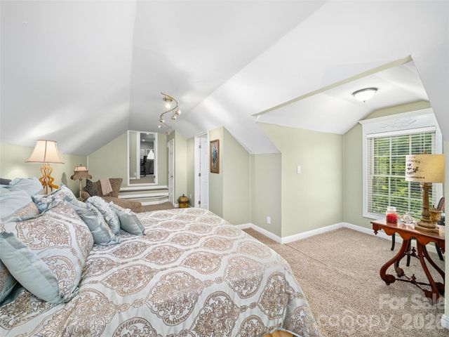 253 Odoms Chapel Road, Bakersville, NC 28705