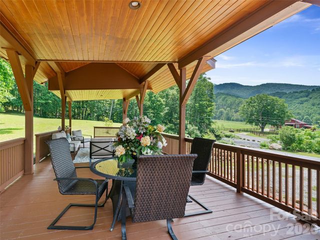 253 Odoms Chapel Road, Bakersville, NC 28705