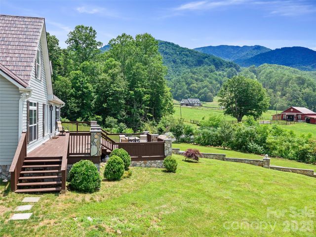 253 Odoms Chapel Road, Bakersville, NC 28705