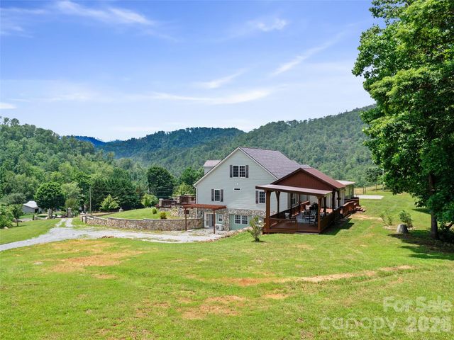 253 Odoms Chapel Road, Bakersville, NC 28705