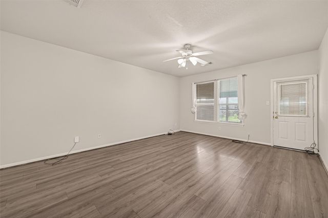 13915 Maleewan Lane, Sugar Land, TX 77498